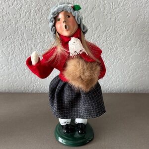 Byers’ Choice Traditional Child Caroler 2001 Christmas Figurine USA